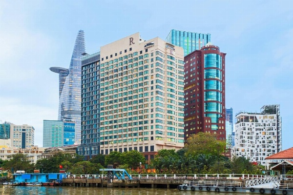 Renaissance by Marriott Riverside Hotel Saigon image 3